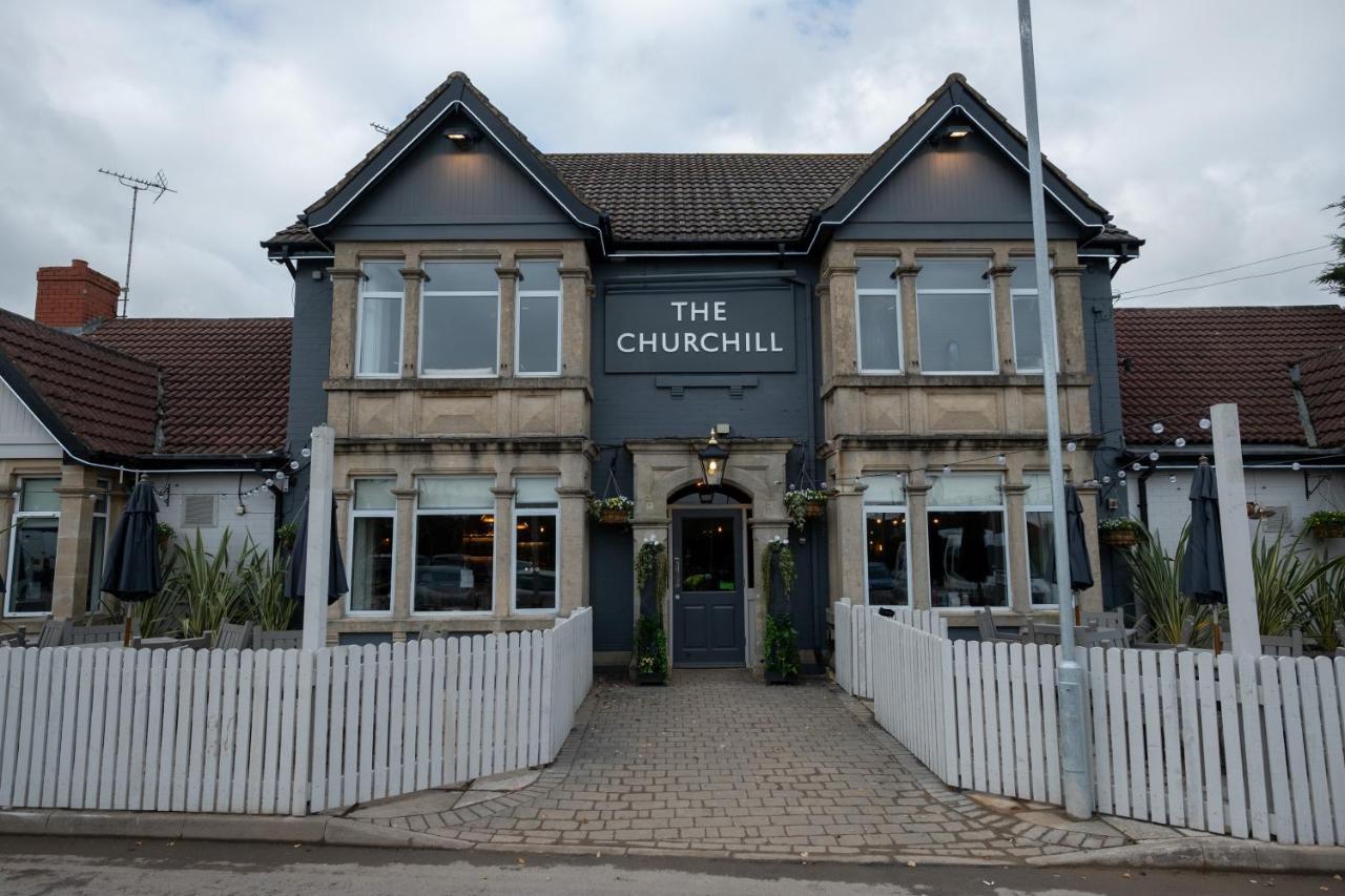 The Churchill By Greene King Inns รอยัล วูตัน บาสเซ็ตต์ ภายนอก รูปภาพ