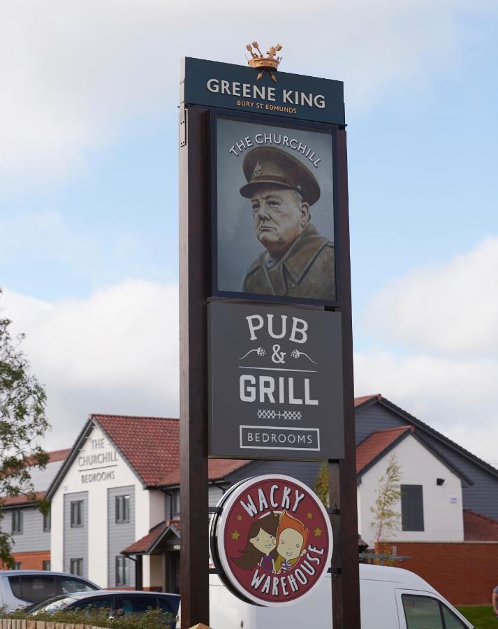 The Churchill By Greene King Inns รอยัล วูตัน บาสเซ็ตต์ ภายนอก รูปภาพ