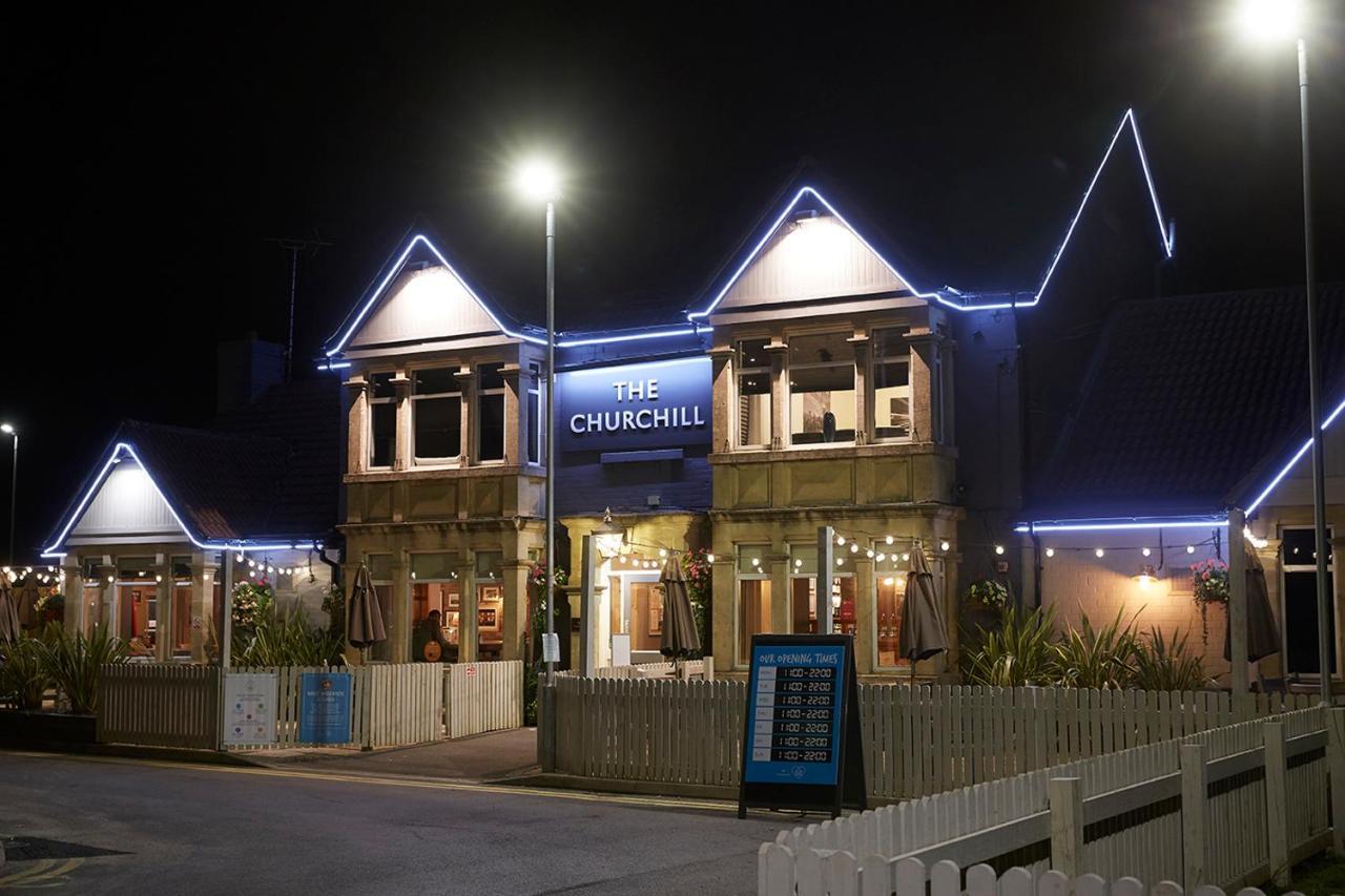 The Churchill By Greene King Inns รอยัล วูตัน บาสเซ็ตต์ ภายนอก รูปภาพ